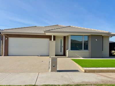 18 Ardisia Way, Manor Lakes