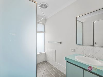 4 Southmead Green, Erskine