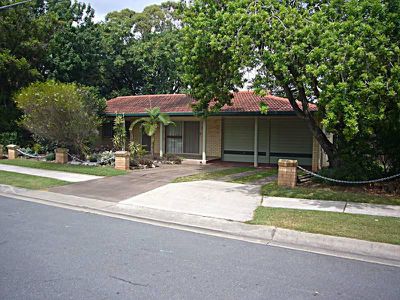 13 Rhonda Street, Rochedale South