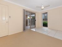 72 / 316  Long Street East, Graceville