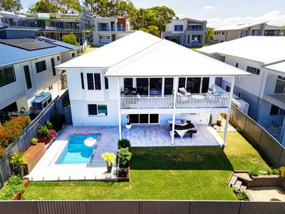 9 Shores Crescent, Diamond Beach