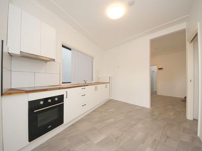 4 / 72-76 The Horsley Drive, Carramar