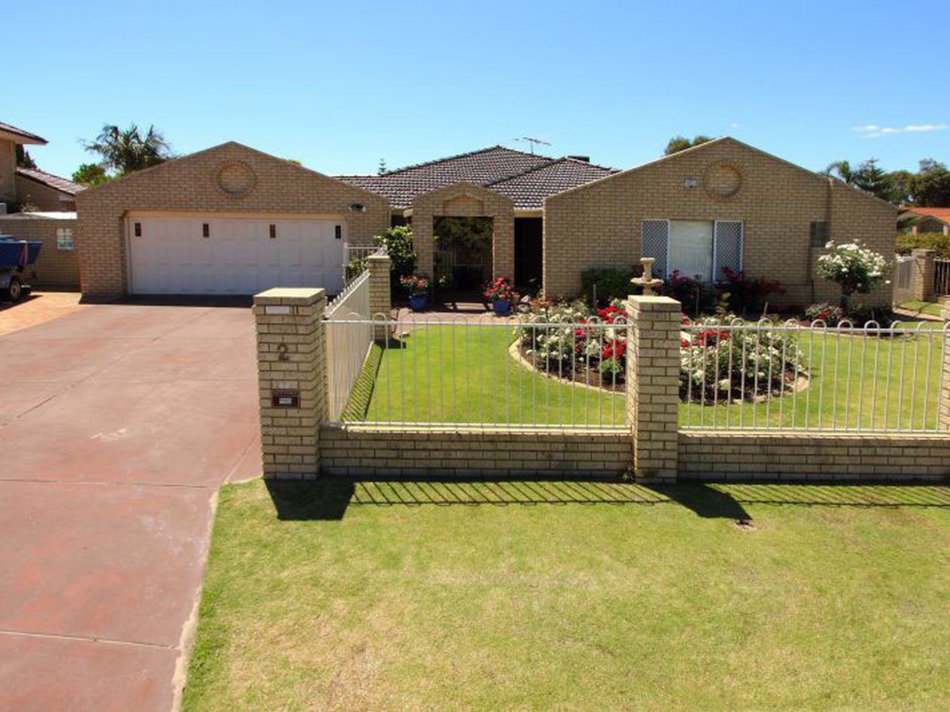 2 Klein Court, Winthrop