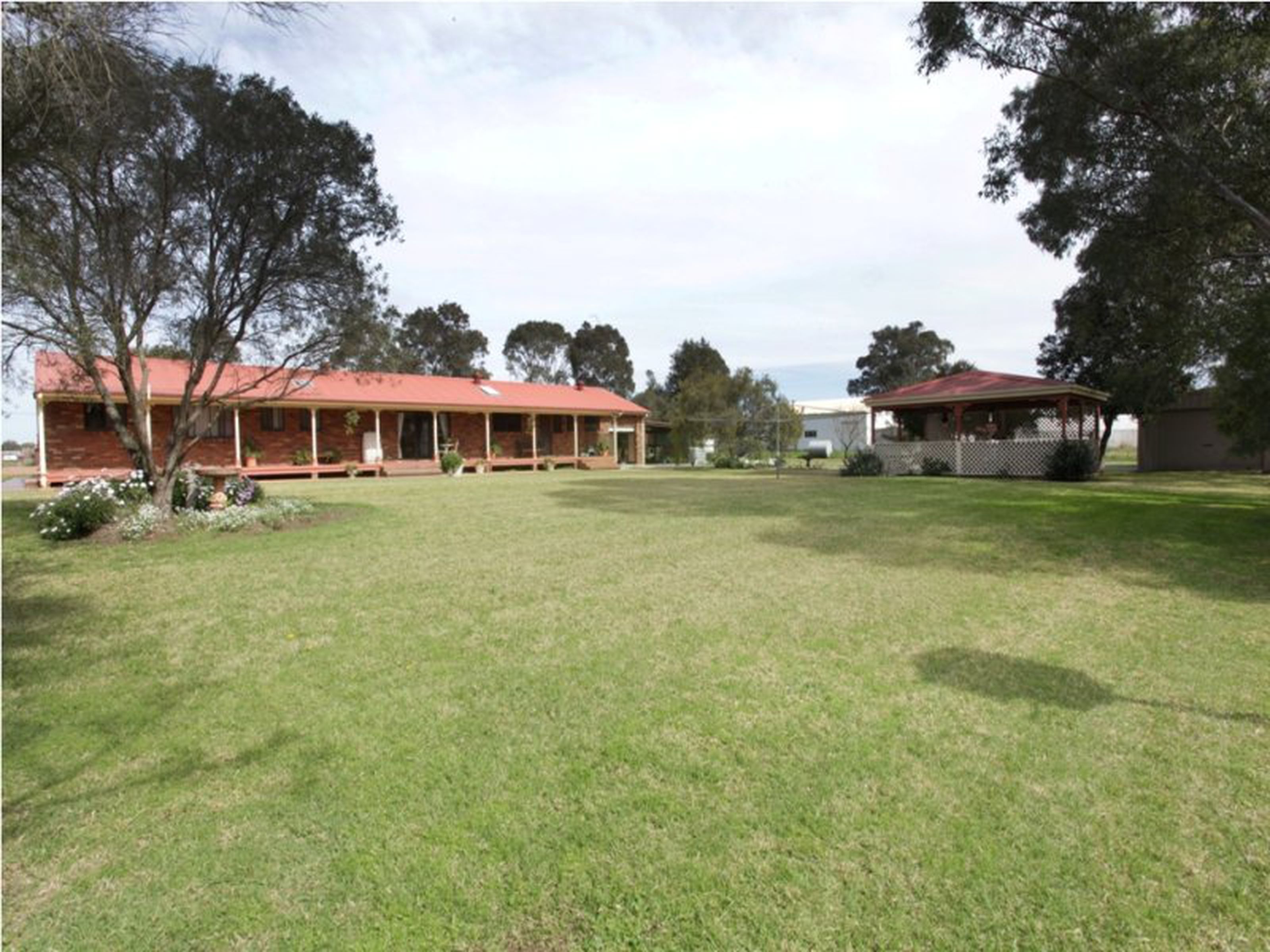 11 Sumbray Avenue, KEMPS CREEK