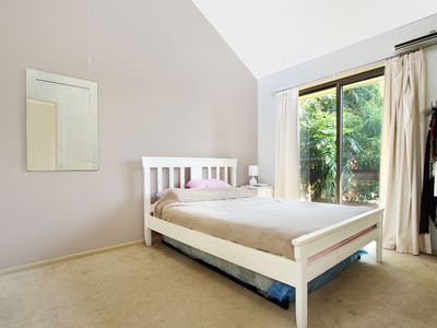 15 Peterborough Avenue, Lake Illawarra