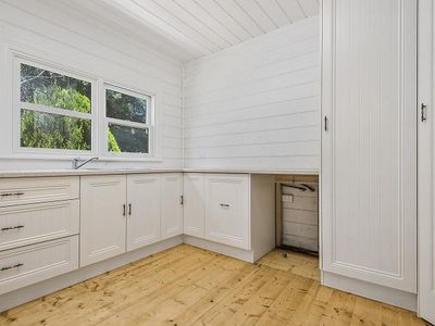 158 Main Street, Romsey