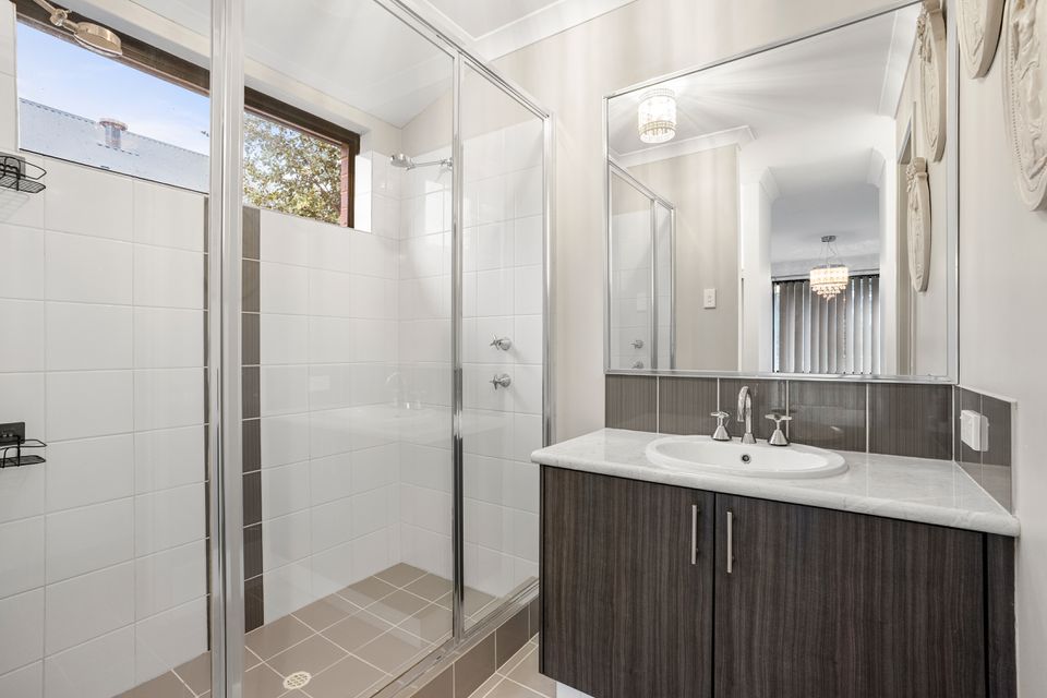 5 ANGERTON MEWS, Baldivis