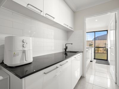 3 MIKADO RISE, Madora Bay