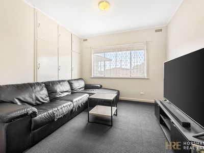 1 4 / 9 Burgess Street, Horsham