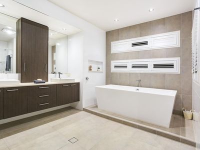 28 Summerland Key, Broadbeach Waters