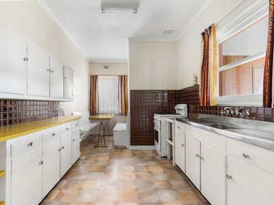 31 Mooringe Avenue, Plympton