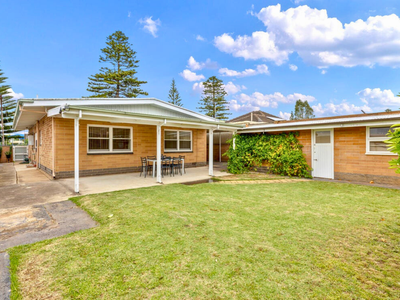 12 Silicate Avenue, Taperoo