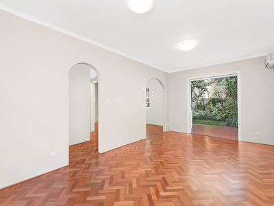 2 / 5 Trelawney Street, Woollahra