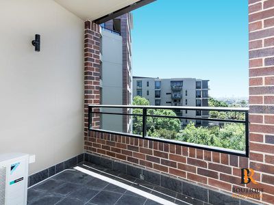 D708 / 26 Point Street, Pyrmont