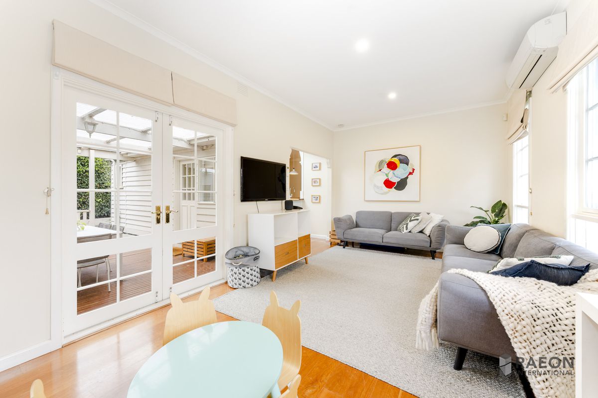 4 Benbrook Avenue, Mont Albert North