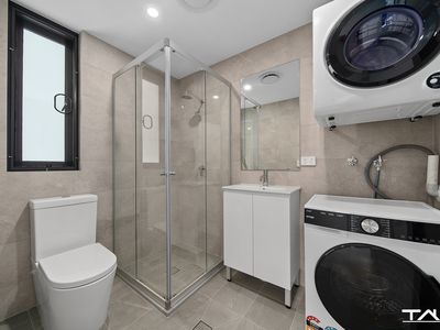 1-28 / 10 Belinda Place, Mays Hill