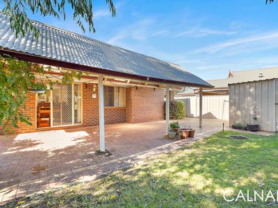 2A  Leeton Close , Halls Head