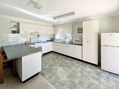 4 / 18 Regent Street, Forbes