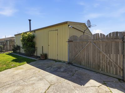 1 Jacobs Avenue, George Town