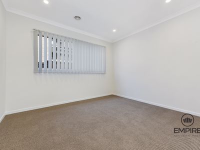 22 Hallyburton Drive, Clyde North