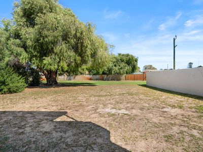 2 / 15 Corvus Place, Rockingham