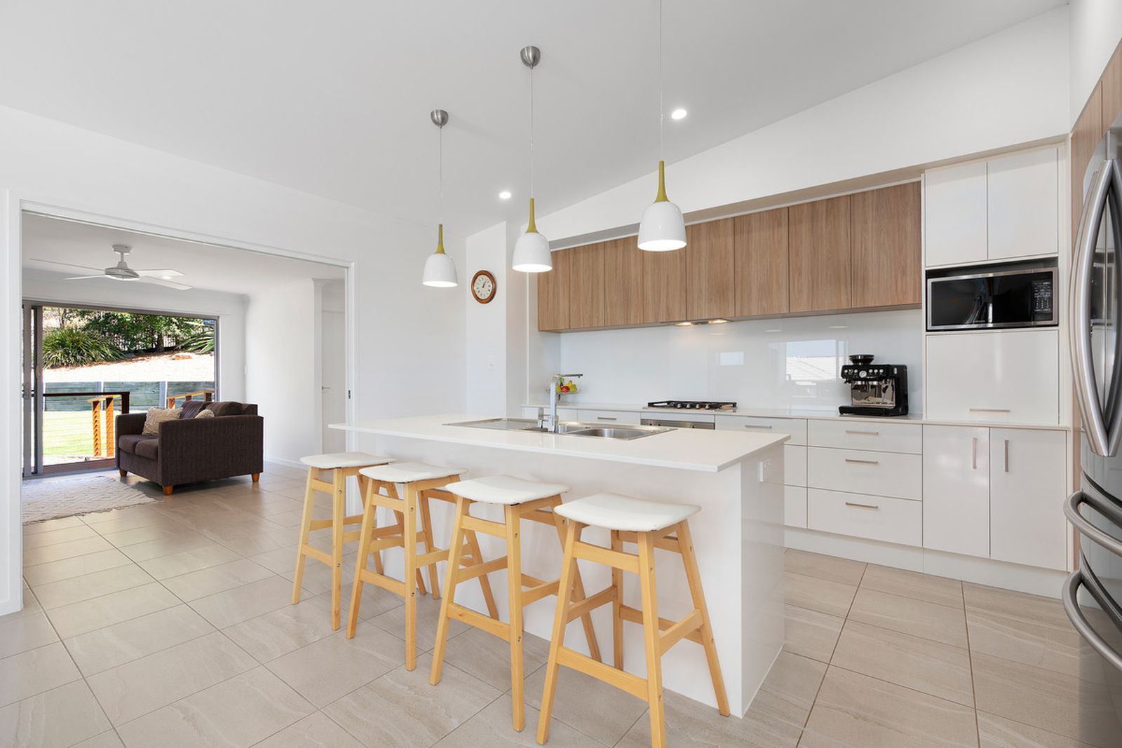 Photo 3 of 24, 37 Kingfisher Drive, Bli Bli