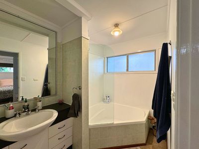 7 Chifley Court, Moranbah