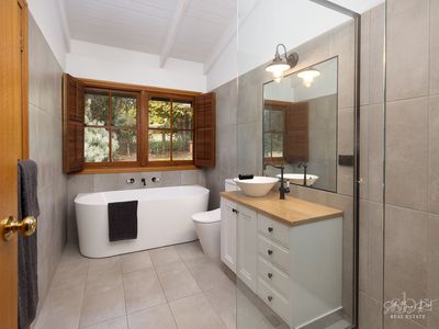 1 FORD COURT, Baranduda