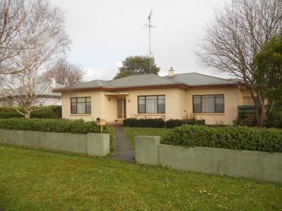 9 Umpherston Street, Mount Gambier
