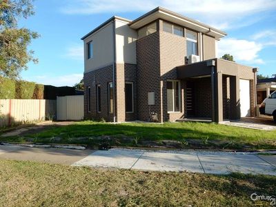 2 / 31 Beckington Crescent, Hampton Park
