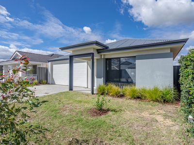 14 Heartwood Way, Hilbert