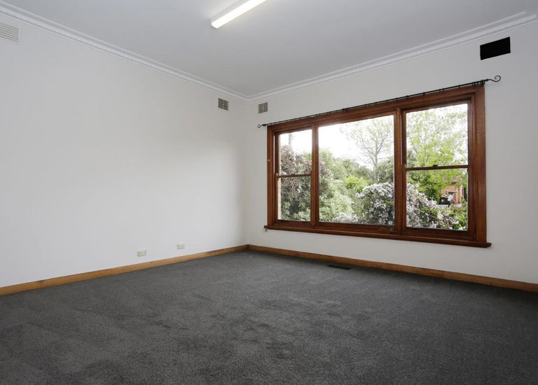 99 Clayton Road, Oakleigh East