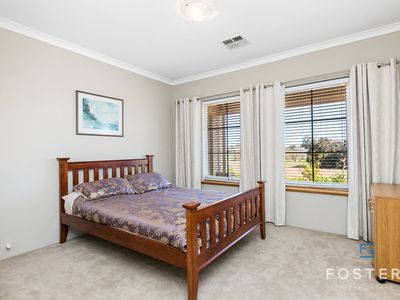 62 Honeymyrtle Loop, Forrestdale