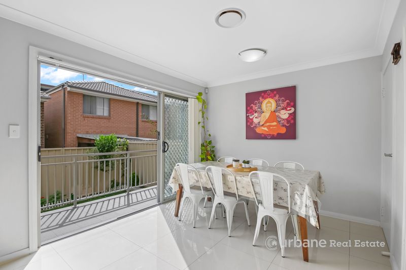 16 Ludhiana Glade, Schofields