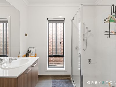 5 Nebula Court, Fraser Rise