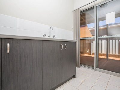 10 / 11 Rutherford Road, South Hedland