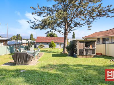 46 Lake Entrance Road, Oak Flats