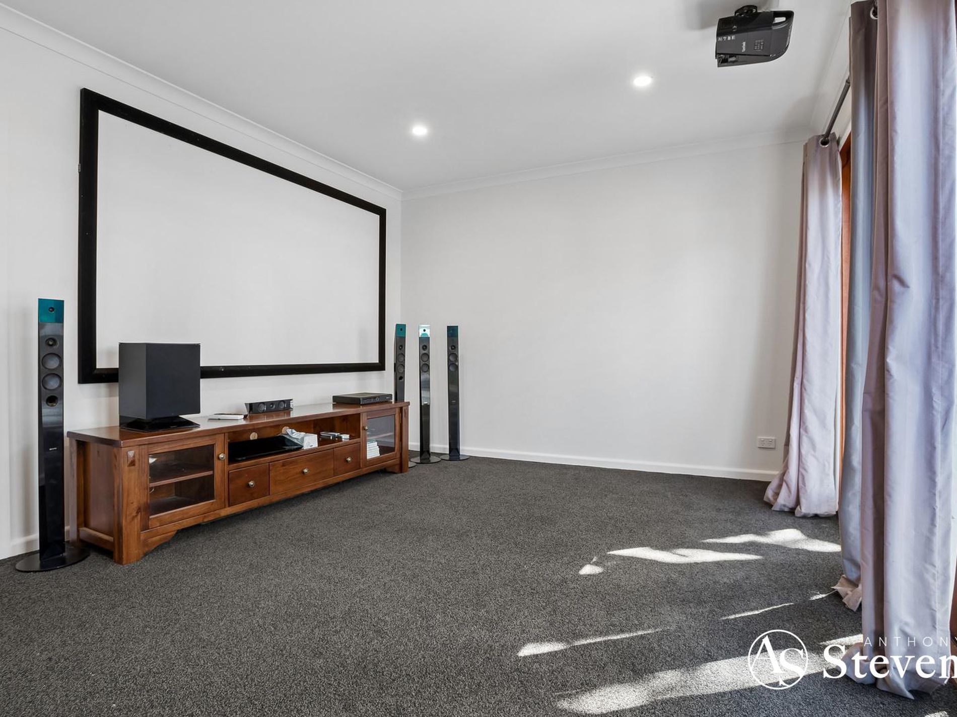 45 Stawell Street, Romsey