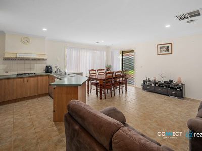 15 Norford Court , Cranbourne North