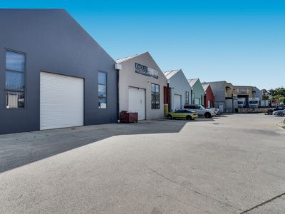 1 / 9 Capel Court, Bentley