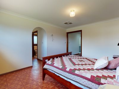 67 Murrayfield Drive, Dubbo