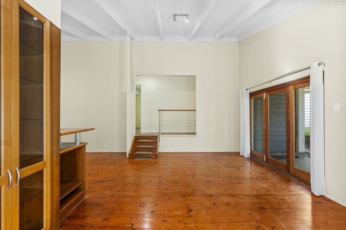 2 / 4 Fishermans Bend, Balmoral