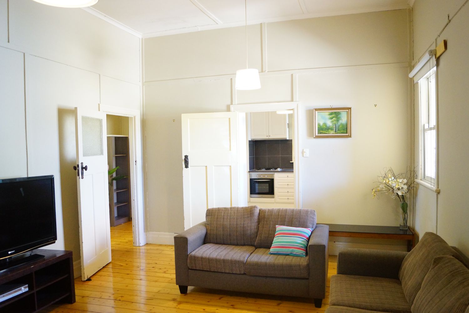 28 Albert Street, Horsham