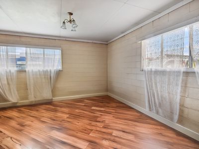 57 ANDERSON STREET, Manunda