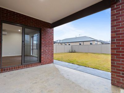 54 Willoby Drive, Alfredton