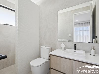 10 Viva Lane, North Perth