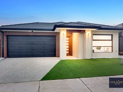 32 Peninsula Crescent, Craigieburn