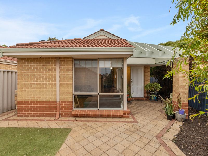 2 Stannard Street, St James