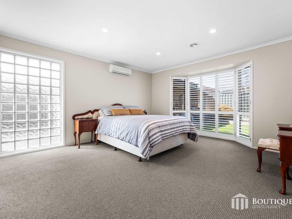 15 Sherwood Crescent, Dandenong North