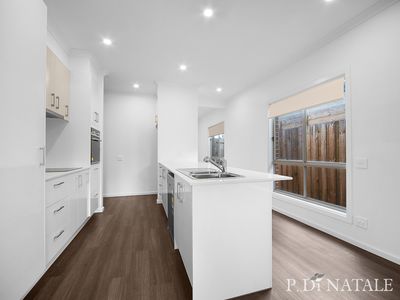 29 Eshal Crescent, Wyndham Vale